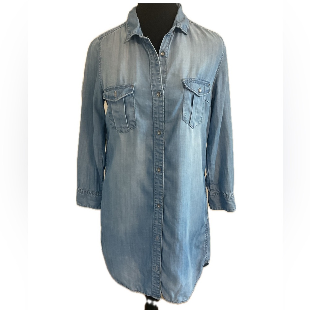 H&M Denim Shirtdress with 3/4 Sleeves and Pockets.